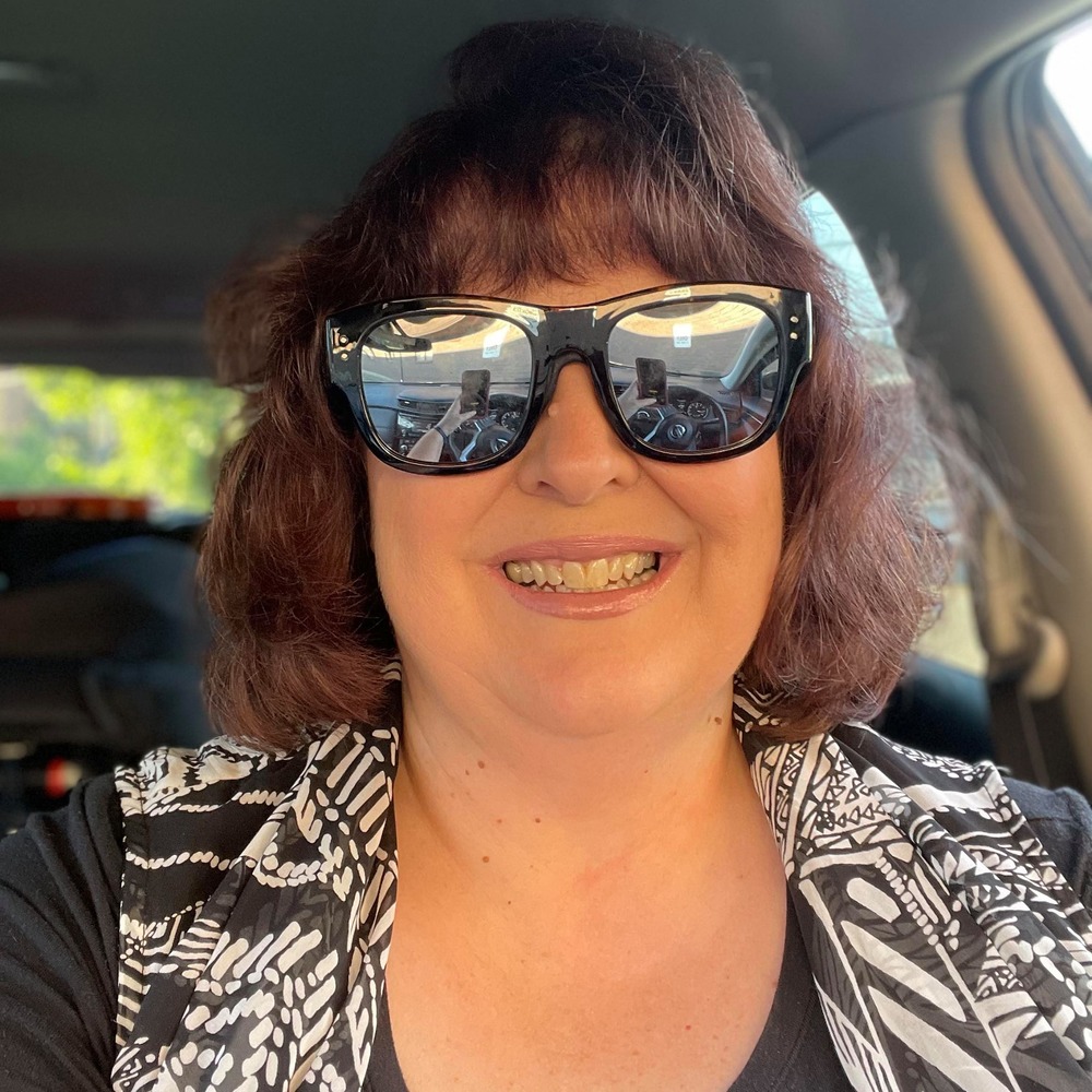 Meet your Posher, Pam